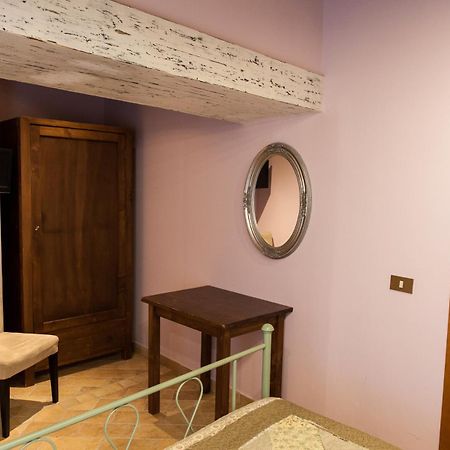 Agriturismo La Solagna Villa Montebello di Bertona Luaran gambar