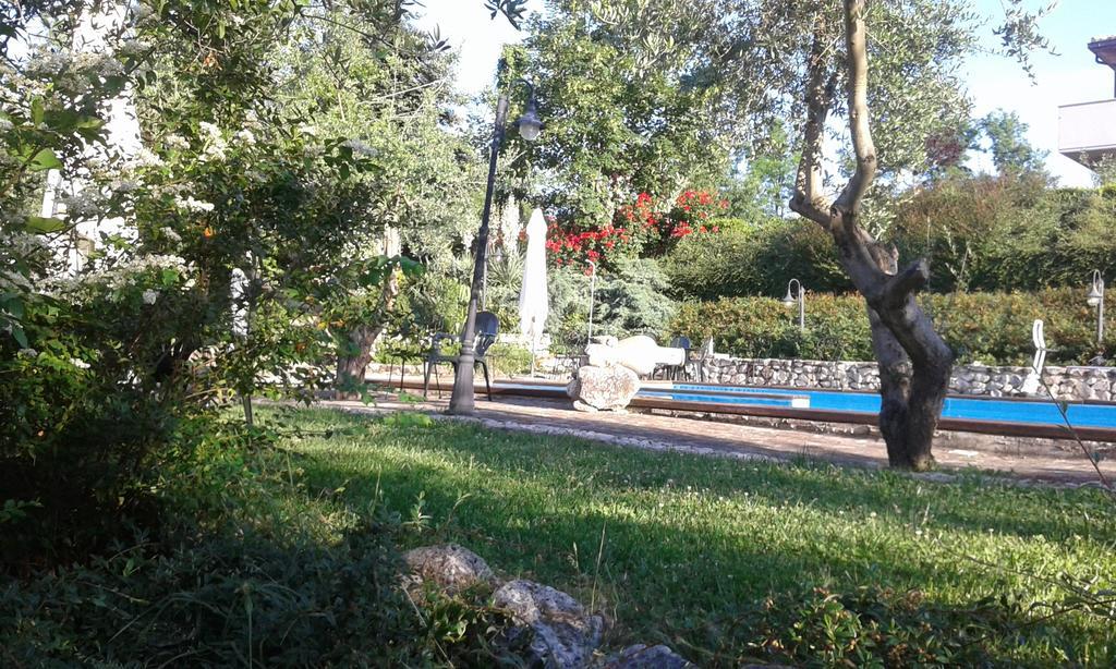 Agriturismo La Solagna Villa Montebello di Bertona Luaran gambar