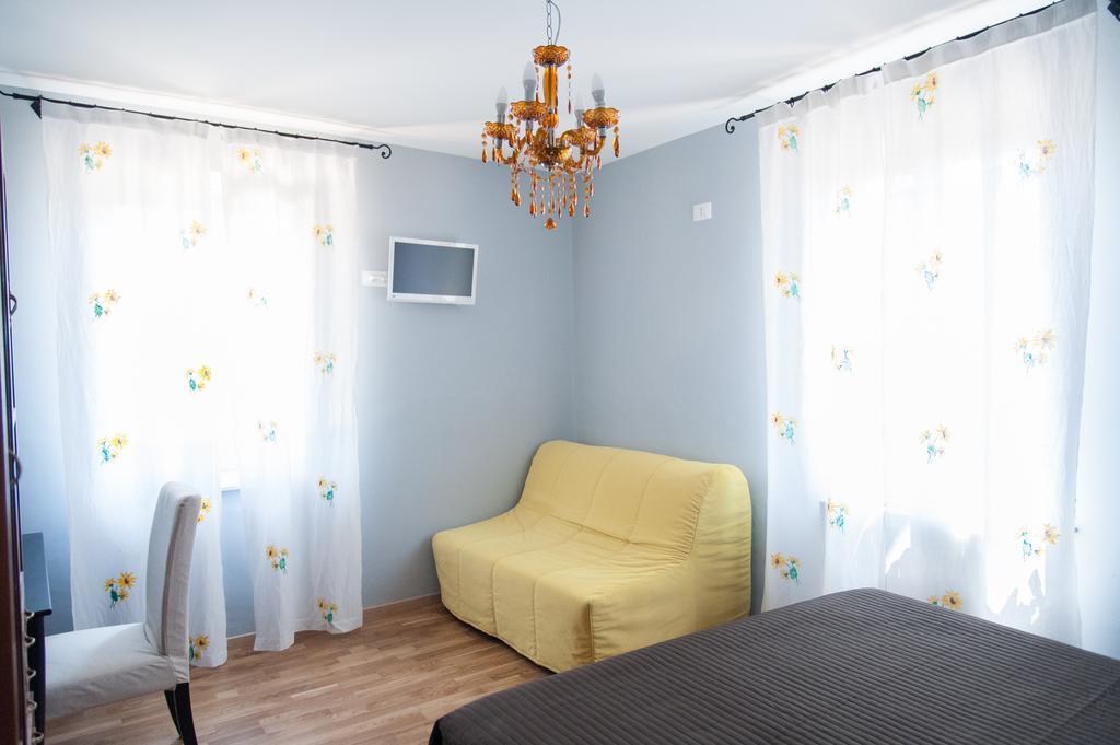 Agriturismo La Solagna Villa Montebello di Bertona Bilik gambar