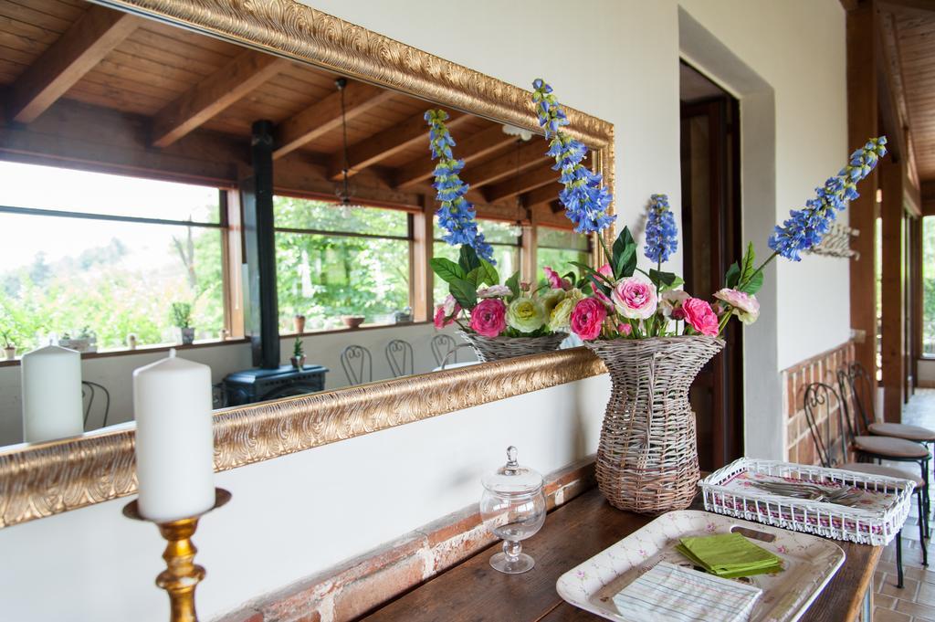 Agriturismo La Solagna Villa Montebello di Bertona Luaran gambar