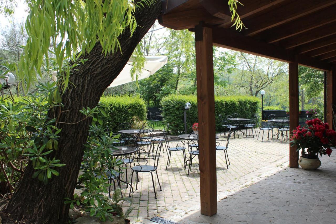 Agriturismo La Solagna Villa Montebello di Bertona Luaran gambar